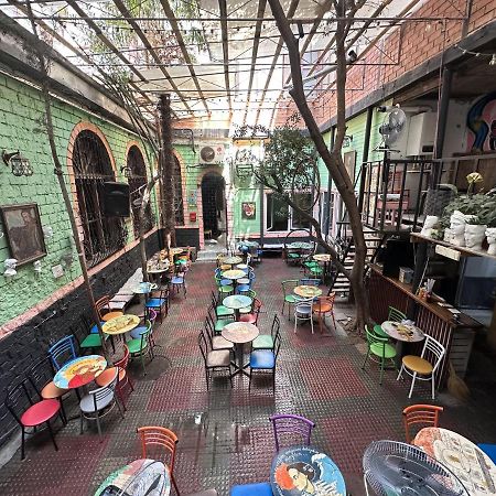 Flora Music & Art Hostel Баку Екстериор снимка