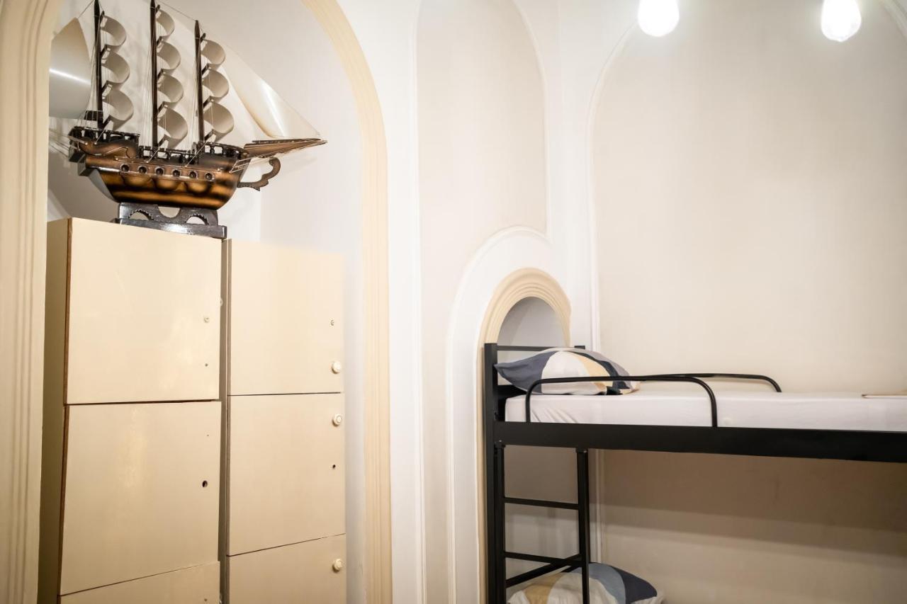 Flora Music & Art Hostel Баку Екстериор снимка
