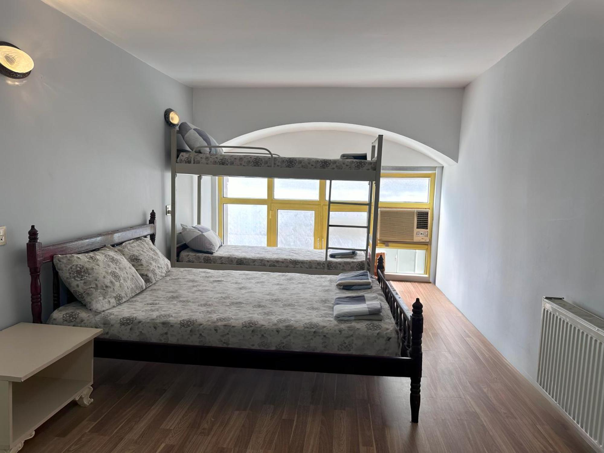 Flora Music & Art Hostel Баку Екстериор снимка